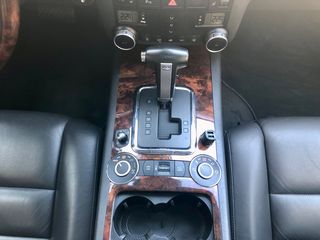 Volkswagen Touareg 2008 3.6 V6/ τέλη 2024 - KDP Garage-thumb-34