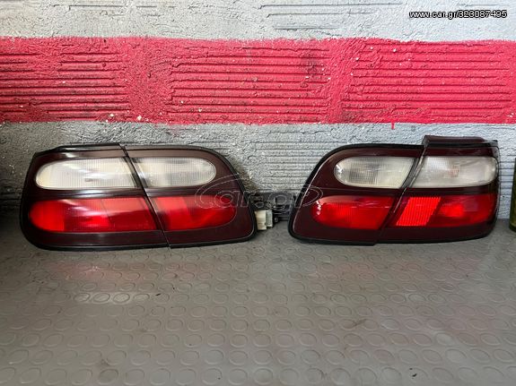 Φαναρια πίσω για Nissan almera  n15 3θυρο
