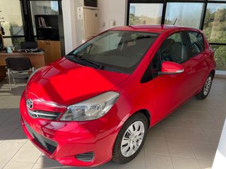 Toyota Yaris 2012  1.33 c.c 5D Life-thumb-2