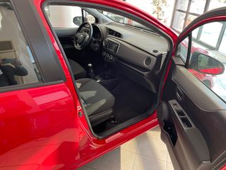 Toyota Yaris 2012  1.33 c.c 5D Life-thumb-14