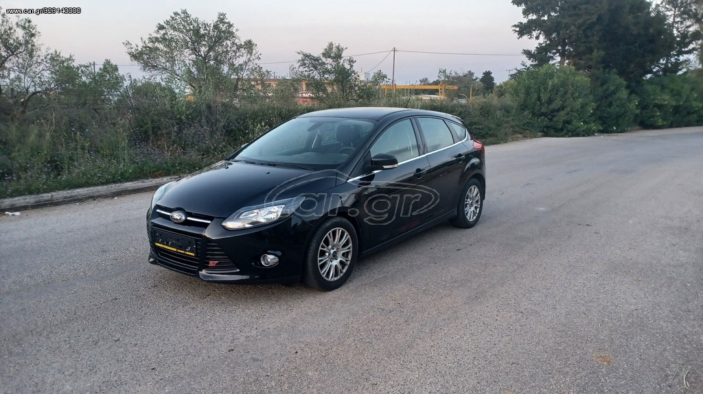 Ford Focus 2011 TITANIUM