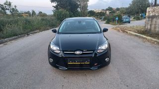 Ford Focus 2011 TITANIUM-thumb-3