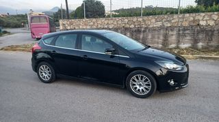Ford Focus 2011 TITANIUM-thumb-5