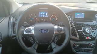 Ford Focus 2011 TITANIUM-thumb-12