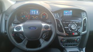 Ford Focus 2011 TITANIUM-thumb-13