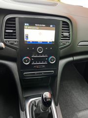 Renault Megane 2018-thumb-15