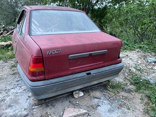 OPEL KADETT 