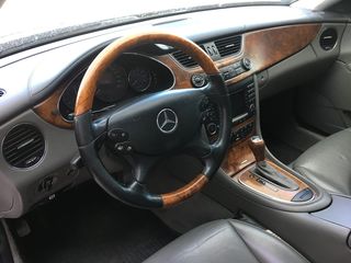 Mercedes-Benz CLS 350 2005 AUTOMATIC-thumb-8