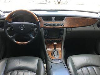 Mercedes-Benz CLS 350 2005 AUTOMATIC-thumb-9