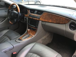 Mercedes-Benz CLS 350 2005 AUTOMATIC-thumb-10