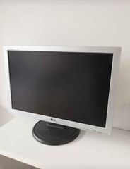  LG 22" FLATRON 