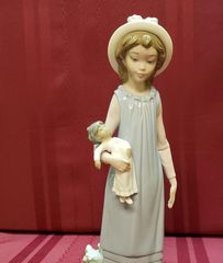 LLADRO BELINDA with DOLL large perfect-thumb-1