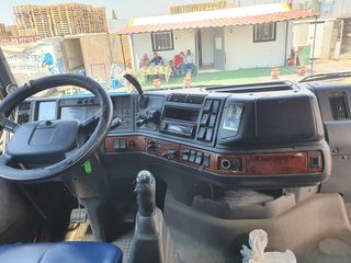 Volvo 1997 420 -thumb-13