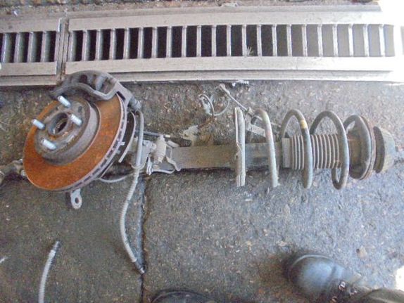 Άκρο Πλήρες Εμπρός Αριστερό Με ABS για HYUNDAI i20 (2009 - 2011) 1200 Petrol Kappa G4LA 79hp | Kiparissis - The King Of Parts