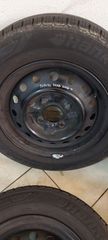 Toyota yaris-thumb-3