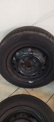 Toyota yaris-thumb-7