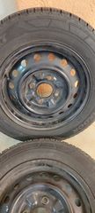 Toyota yaris-thumb-9