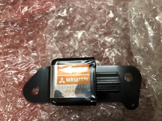 ΑΙΣΘΗΤΗΡΑΣ ΑΕΡΟΣΑΚΩΝ MITSUBISHI L200 K74T / K75T '01- '07 (MR587739) Airbag Sensor 