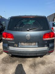 Volkswagen Touareg 2004-thumb-2