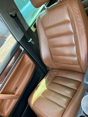 Volkswagen Touareg 2004-thumb-8