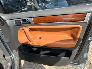 Volkswagen Touareg 2004-thumb-11