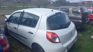 Renault Clio 2011-thumb-1