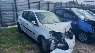 Renault Clio 2011-thumb-3