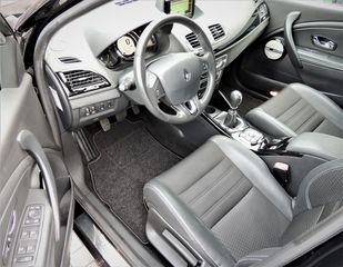 Renault Megane 2014 Grandtour dCi 110 ECO2 Bose Edition EDC-thumb-3