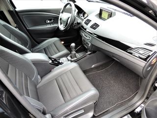 Renault Megane 2014 Grandtour dCi 110 ECO2 Bose Edition EDC-thumb-5