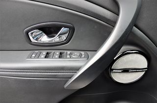 Renault Megane 2014 Grandtour dCi 110 ECO2 Bose Edition EDC-thumb-13