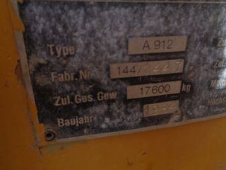 Liebherr 912-thumb-8