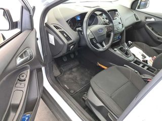 Ford Focus 2015-thumb-8