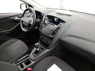 Ford Focus 2015-thumb-13