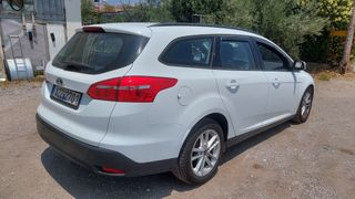 Ford Focus 2015-thumb-6