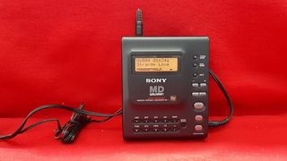 SONY MZ - 1 MINI DISK PORTABLE RECORDER-thumb-2