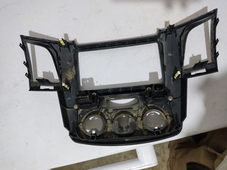 Κονσόλα Hilux 2005-10-thumb-1