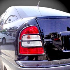 Φρυδάκια Φαναριών Μάσκα Πίσω για SKODA OCTAVIA
