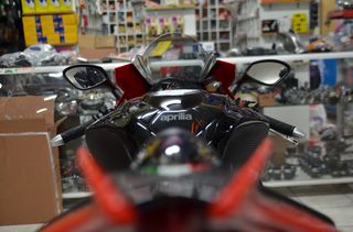Aprilia RSV 4 Factory 2009 APRC FACTORY-thumb-32