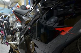 Aprilia RSV 4 Factory 2009 APRC FACTORY-thumb-34