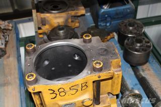 Εκσκαφέας Με Ερπύστριες CAT 2022 385 BC Box Hydraulic Pump (Κουτί Αντλίας)-thumb-1