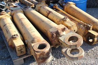 CAT 988 B Hydraulic Cylinder (Μπουκάλα)-thumb-1