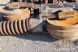 CAT 385 BC Idler (Τεμπέλης)-thumb-1