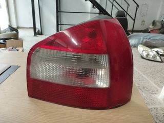 ΦΑΝΑΡΙ ΠΙΣΩ ΔΕΞΙ AUDI A3 1996-2003 