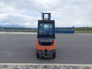 Toyota 2011 1,8 ΤΟΝ-thumb-3