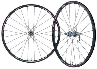SHIMANO XTR WH-M970 wheel set 26'' MTB 20/24 hole Rim Brake 9-10 speed Tubeless NIB