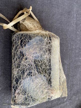 5 οικολογικά χειροποίητα σαπούνια και αφρόλουτρο + δώρο ψάθινο καλαθάκι σε σχήμα κοχυλιού-thumb-8