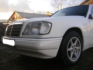 ΜΟΥΡΗ ΚΟΜΠΛΕ MERCEDES E-CLASS W124 '85-'95 "ΤΑ ΠΑΝΤΑ ΣΤΗΝ LK ΘΑ ΒΡΕΙΣ"