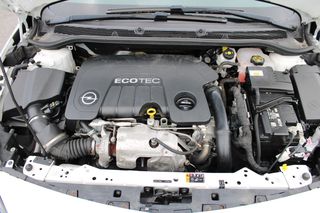 Opel Astra 2015-thumb-22