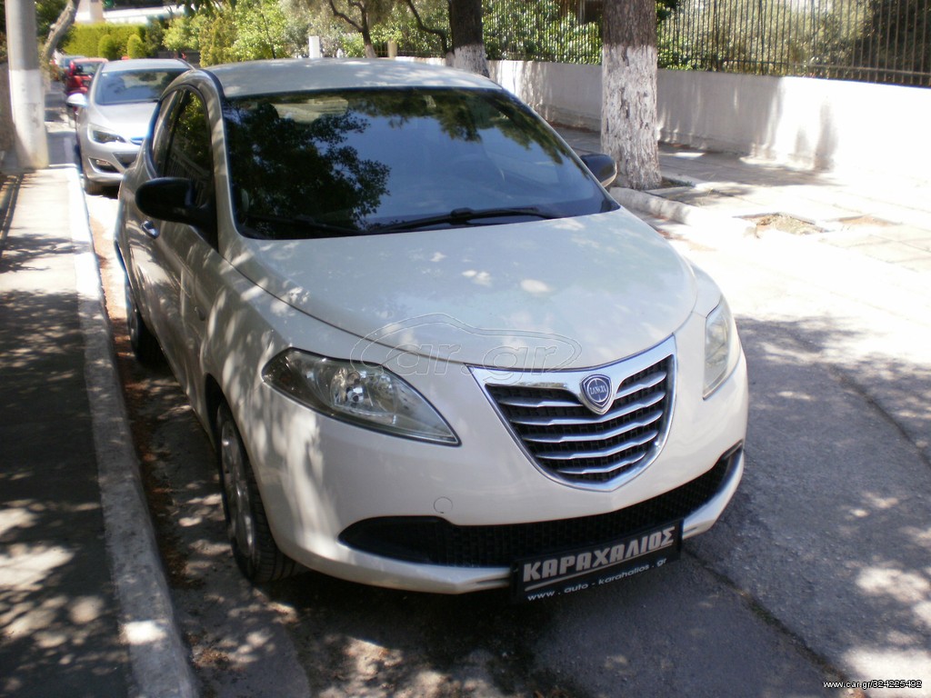 Lancia Ypsilon 2012 DIESEL