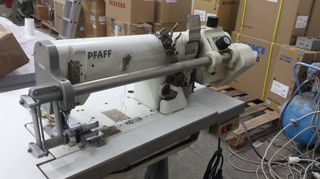 PFAFF 5642 Διβέλονη αλυσίδα με εξάρτημα για ρυθμιζόμενη πιέτα 